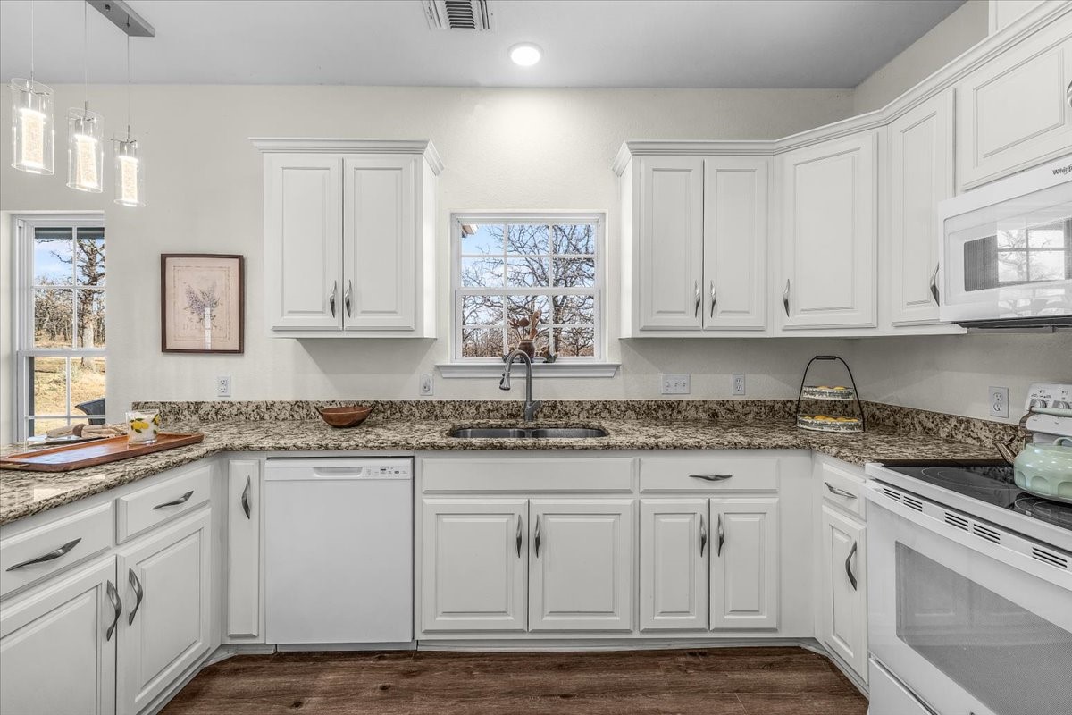 1441 County Road 3791 Paradise TX 76073