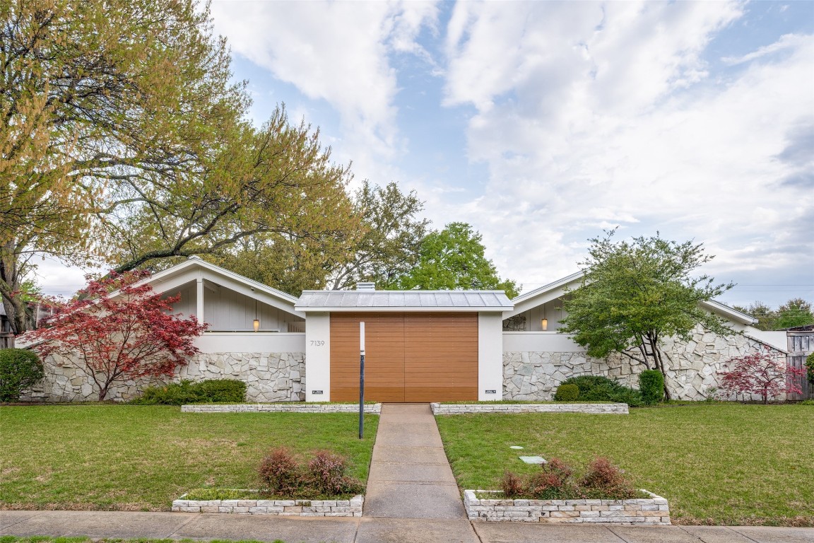 7139 Briarmeadow Drive Dallas TX 75230
