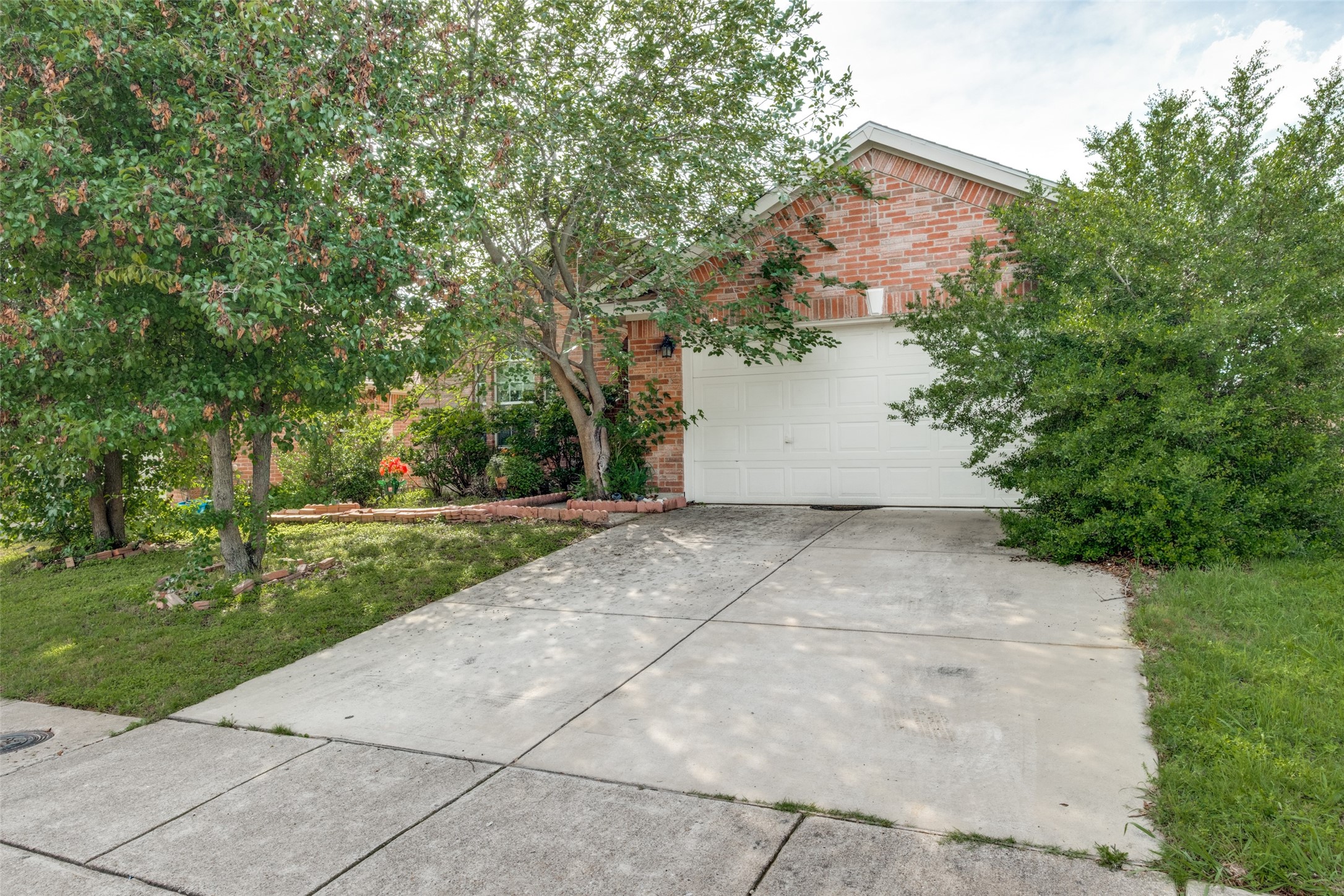 1727 Blacksmith Drive Dallas TX 75253