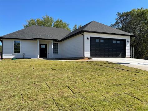 5721 Stonegate Circle Granbury TX 76048
