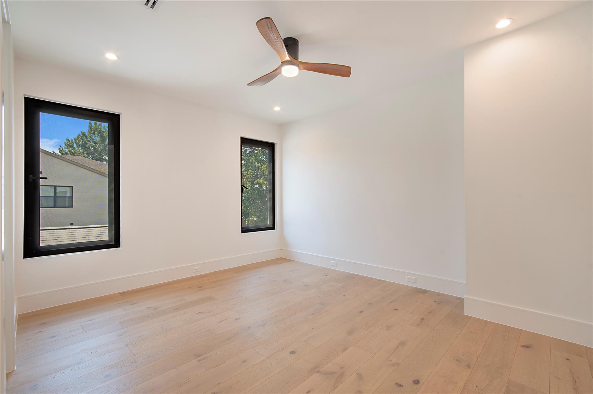 7619 Kenwell Street Dallas TX 75209