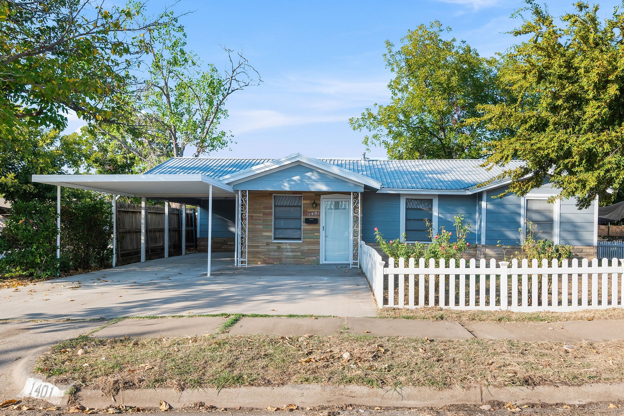 1401 SE 15th Street Mineral Wells TX 76067