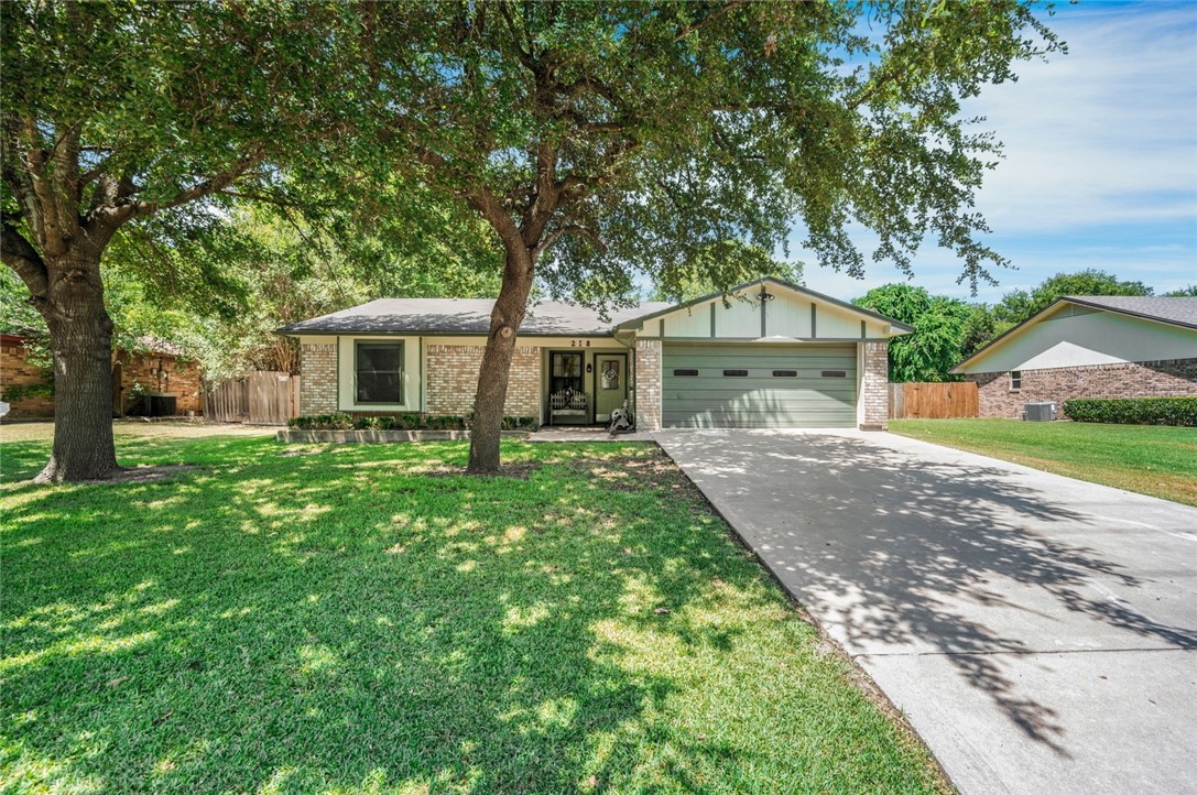 218 Thompson Circle Lorena TX 76655