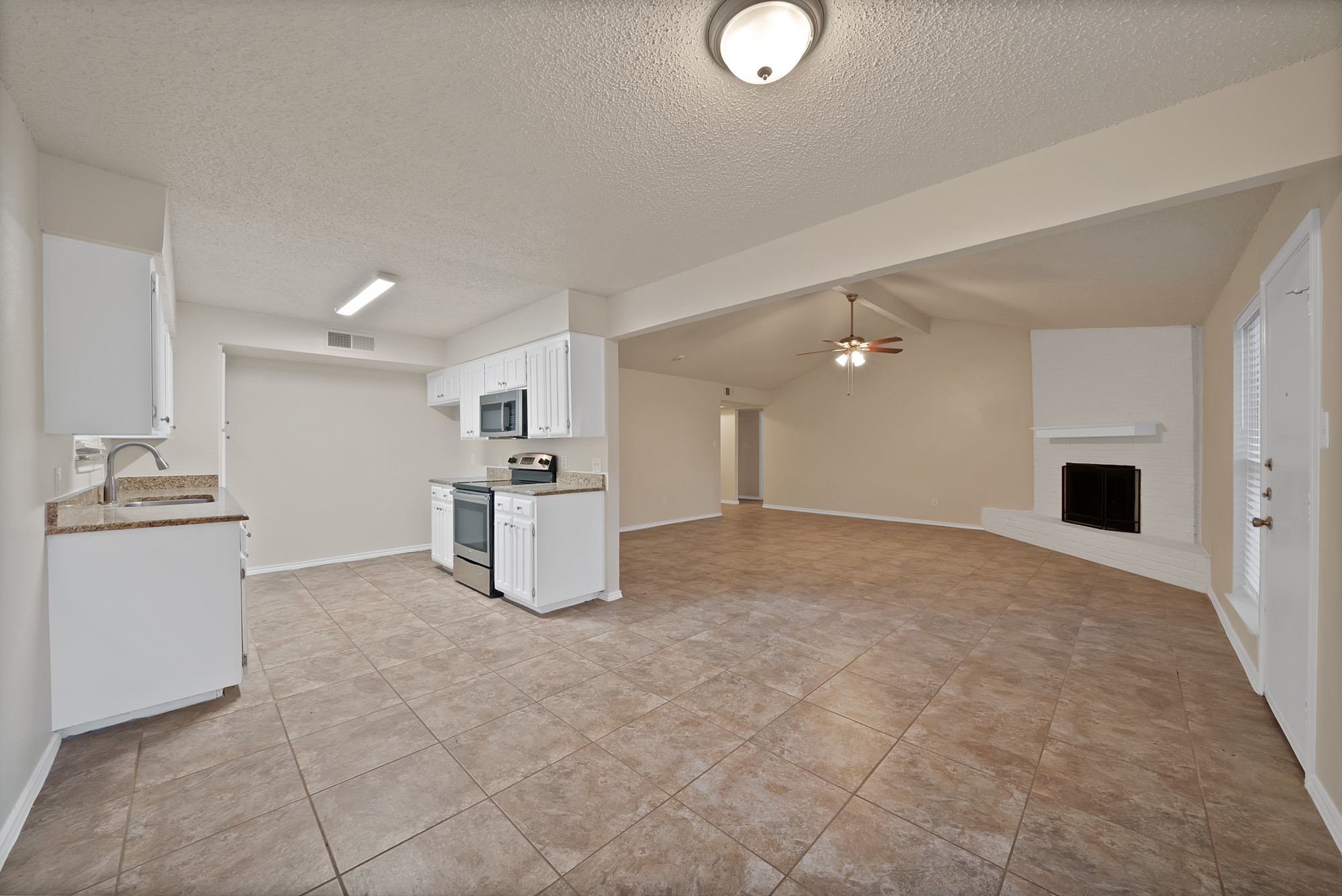 4807 Crestmont Court Arlington TX 76017