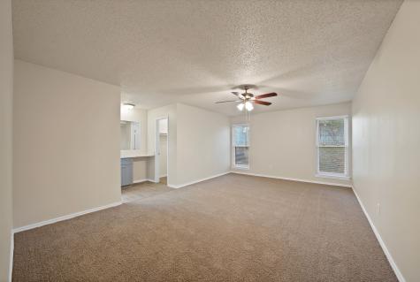 4807 Crestmont Court Arlington TX 76017