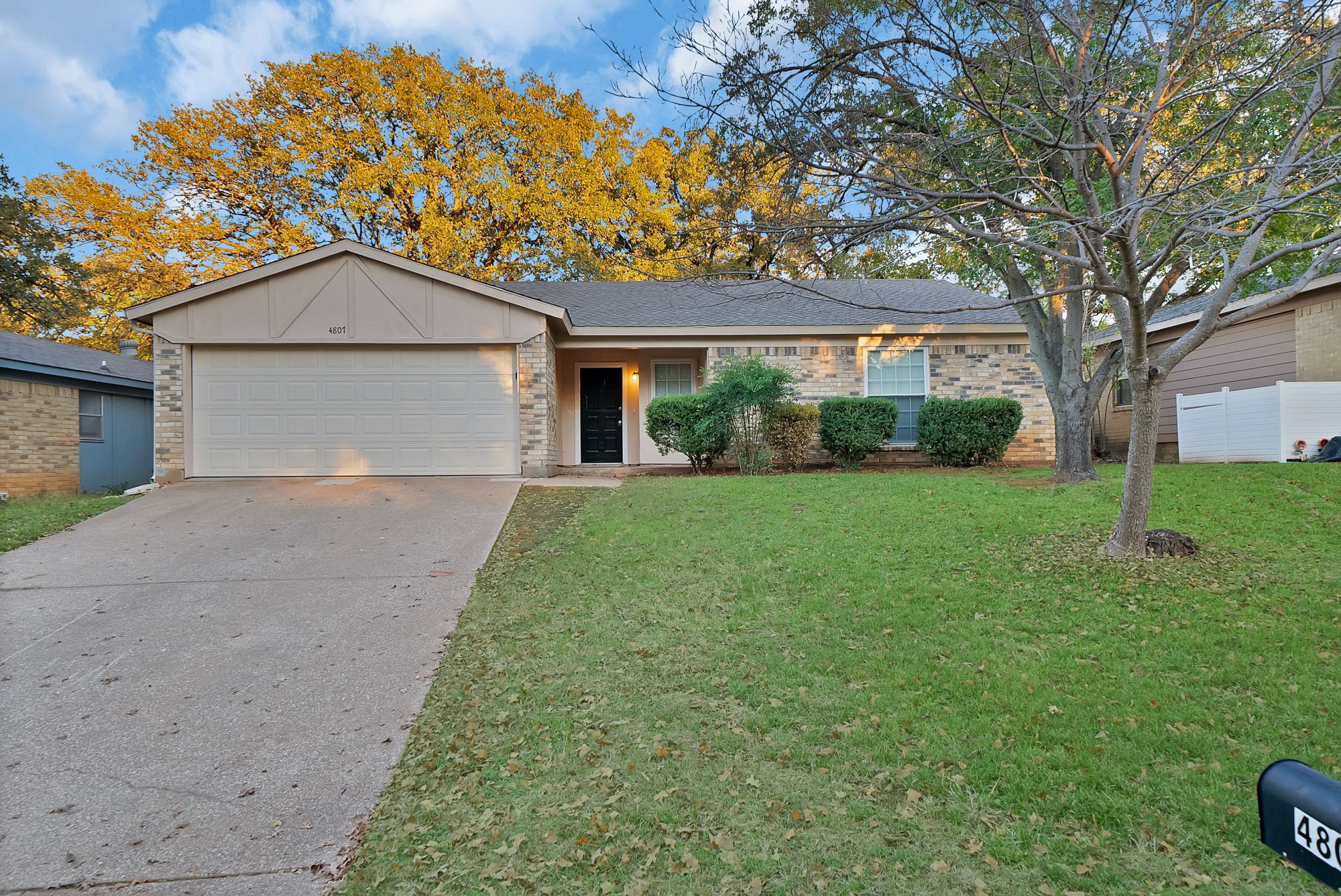 4807 Crestmont Court Arlington TX 76017