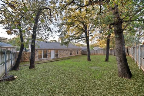 4807 Crestmont Court Arlington TX 76017