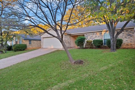 4807 Crestmont Court Arlington TX 76017