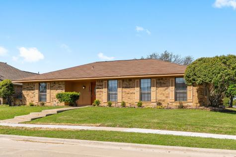 1890 Happy Pass Drive Lewisville TX 75077