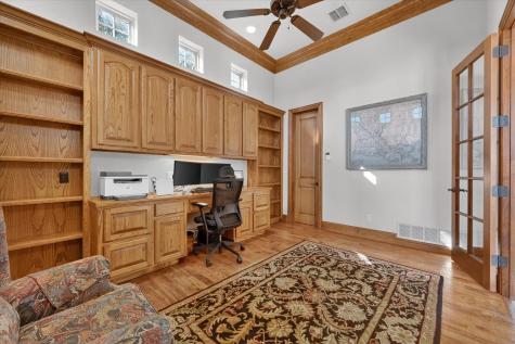 5904 St Ives Court Arlington TX 76017