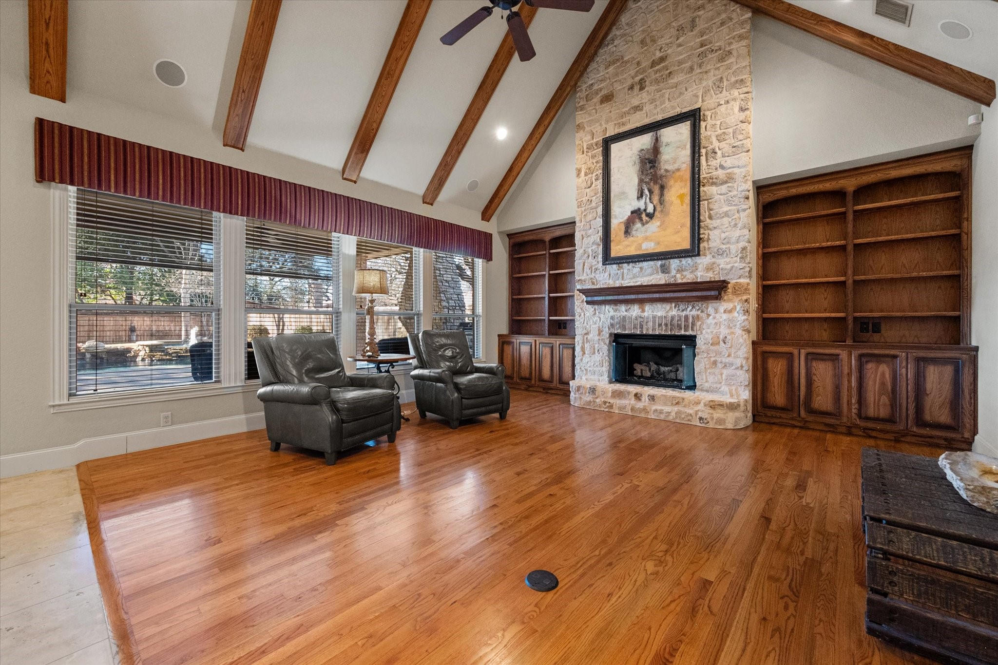 5904 St Ives Court Arlington TX 76017