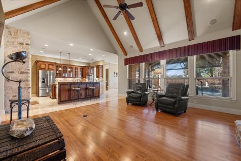 5904 St Ives Court Arlington TX 76017