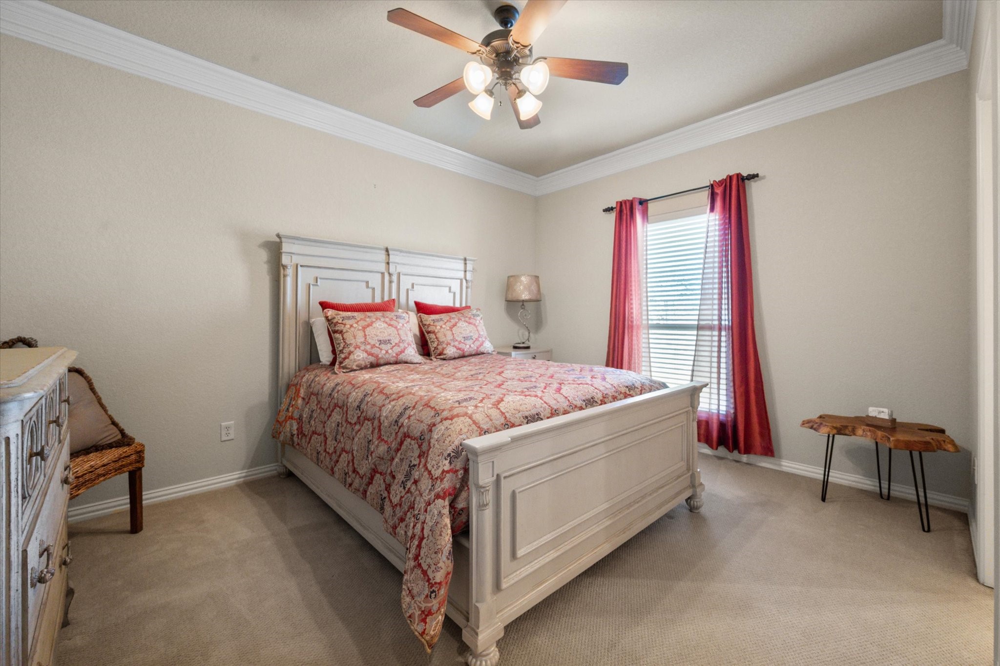 5904 St Ives Court Arlington TX 76017