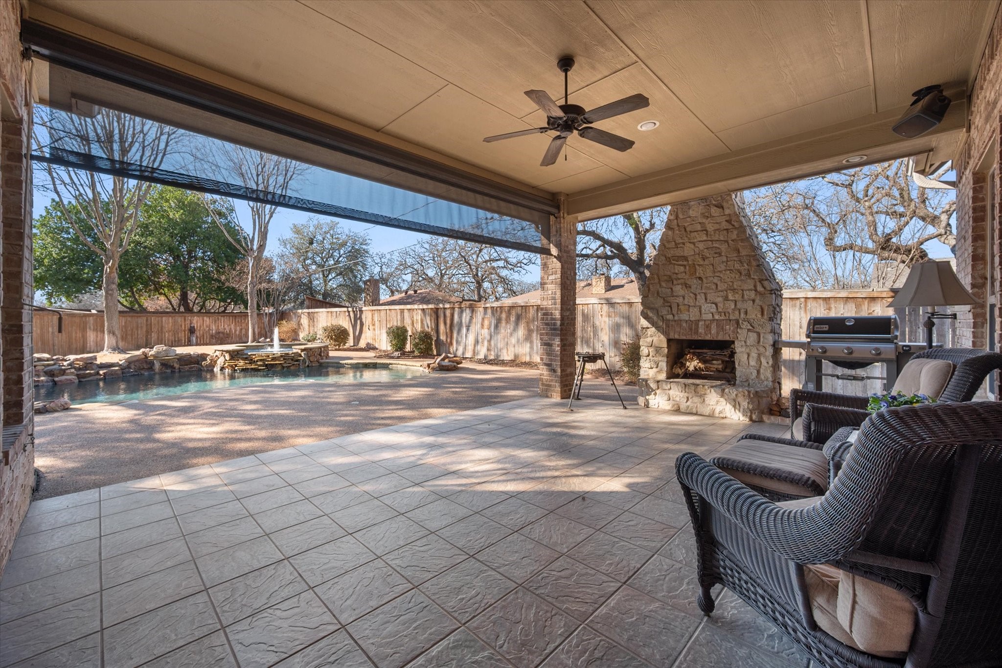 5904 St Ives Court Arlington TX 76017