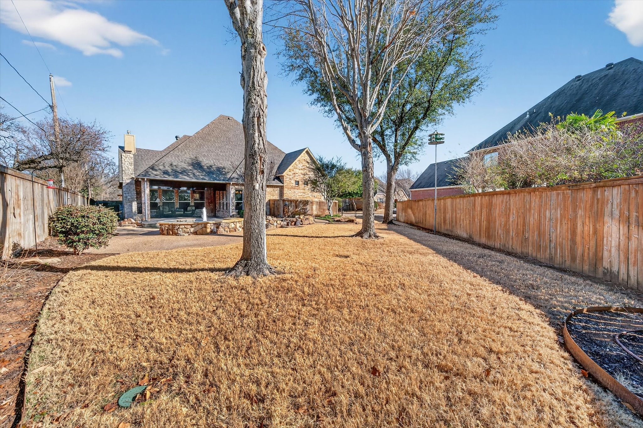 5904 St Ives Court Arlington TX 76017