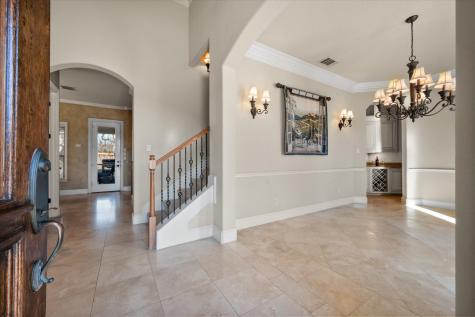5904 St Ives Court Arlington TX 76017