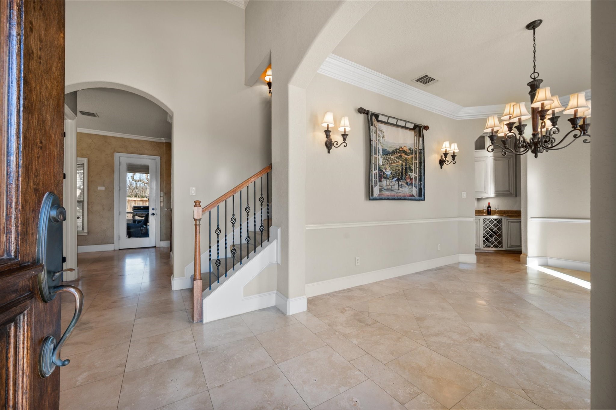 5904 St Ives Court Arlington TX 76017