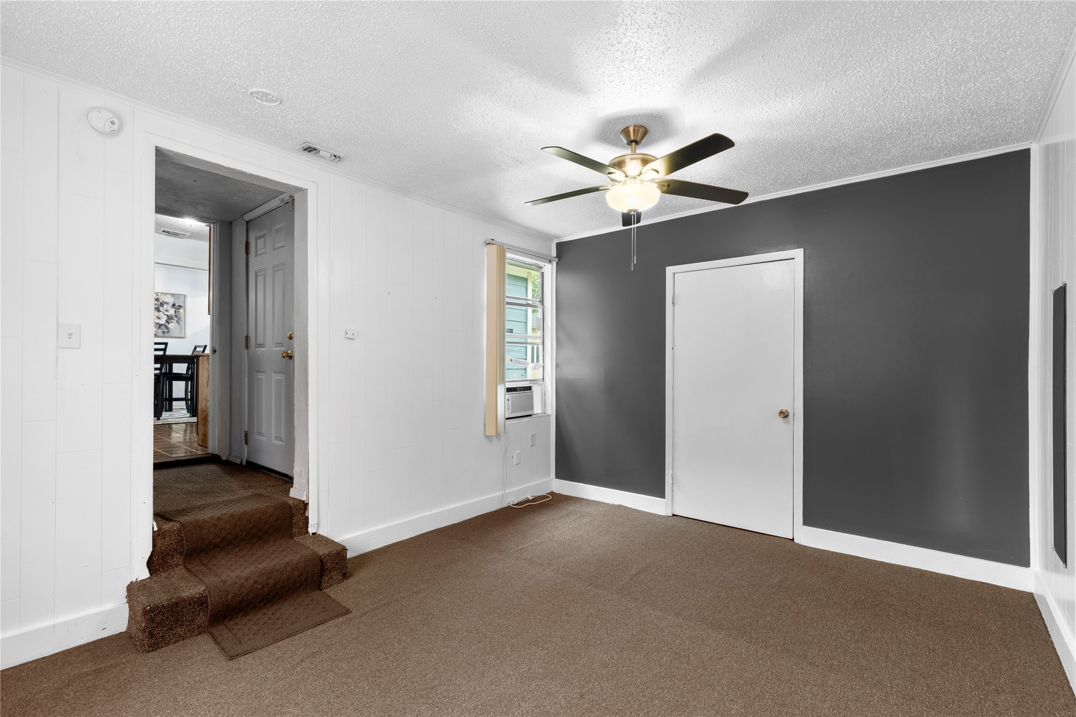 1109 N Jim Miller Road Dallas TX 75217