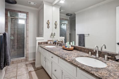 2705 Prairie Creek Court Plano TX 75075