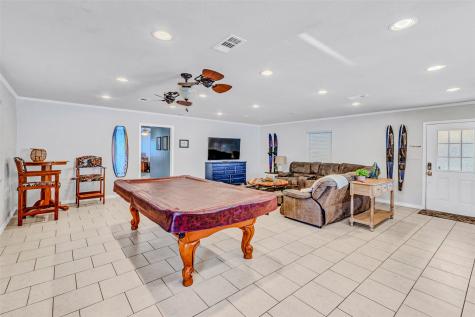 704 Tahiti Drive Granbury TX 76048