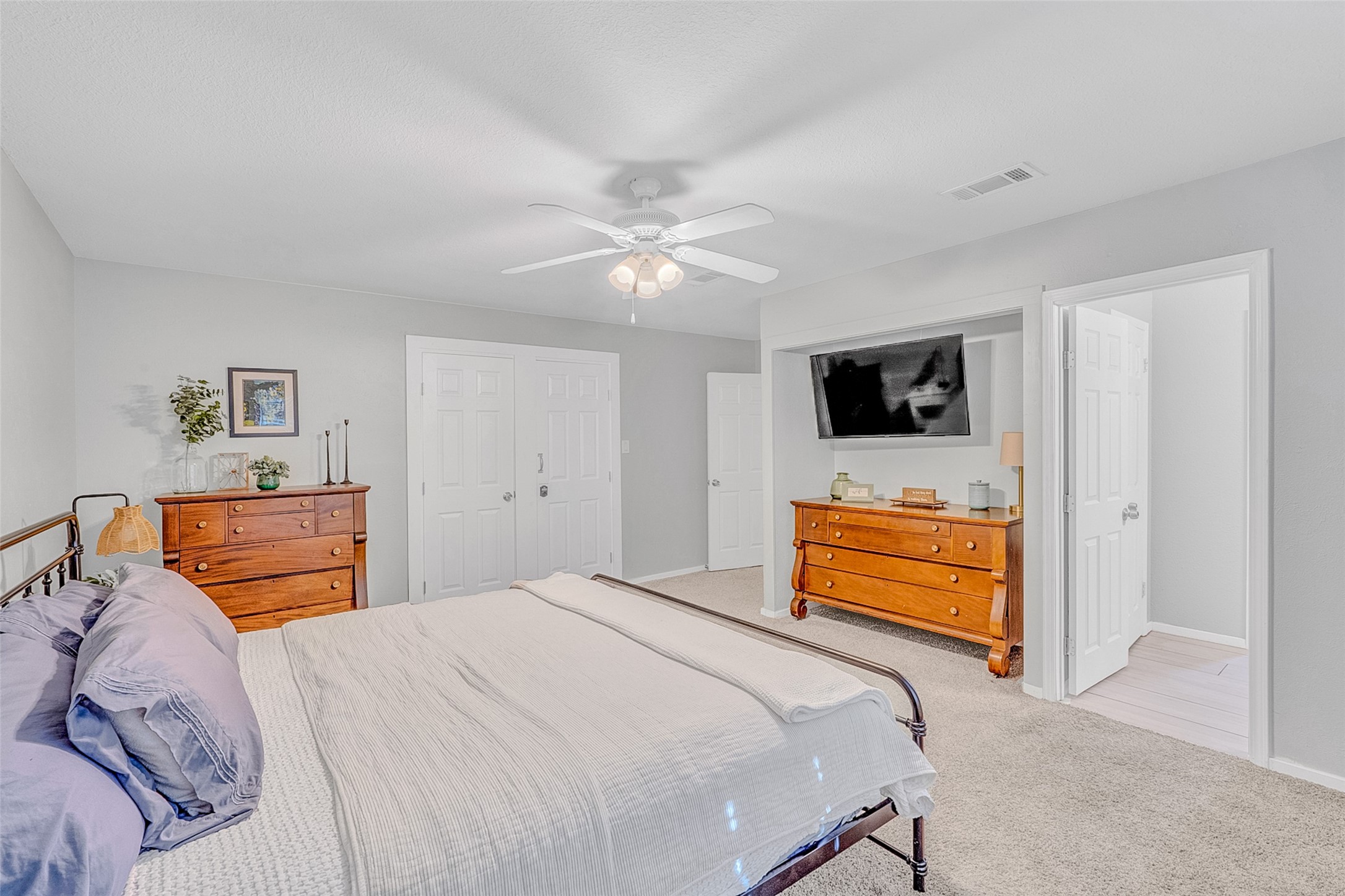 704 Tahiti Drive Granbury TX 76048