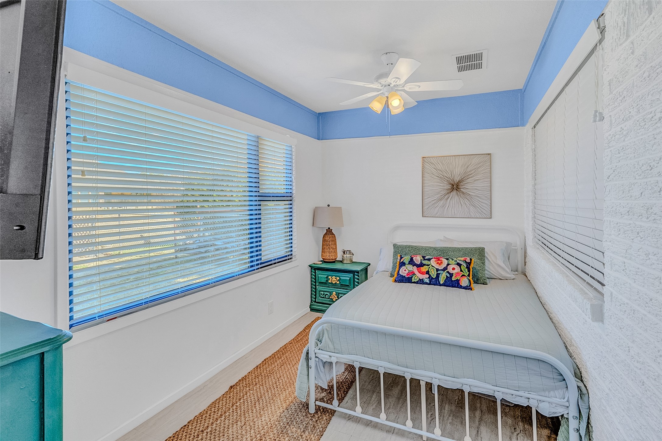 704 Tahiti Drive Granbury TX 76048