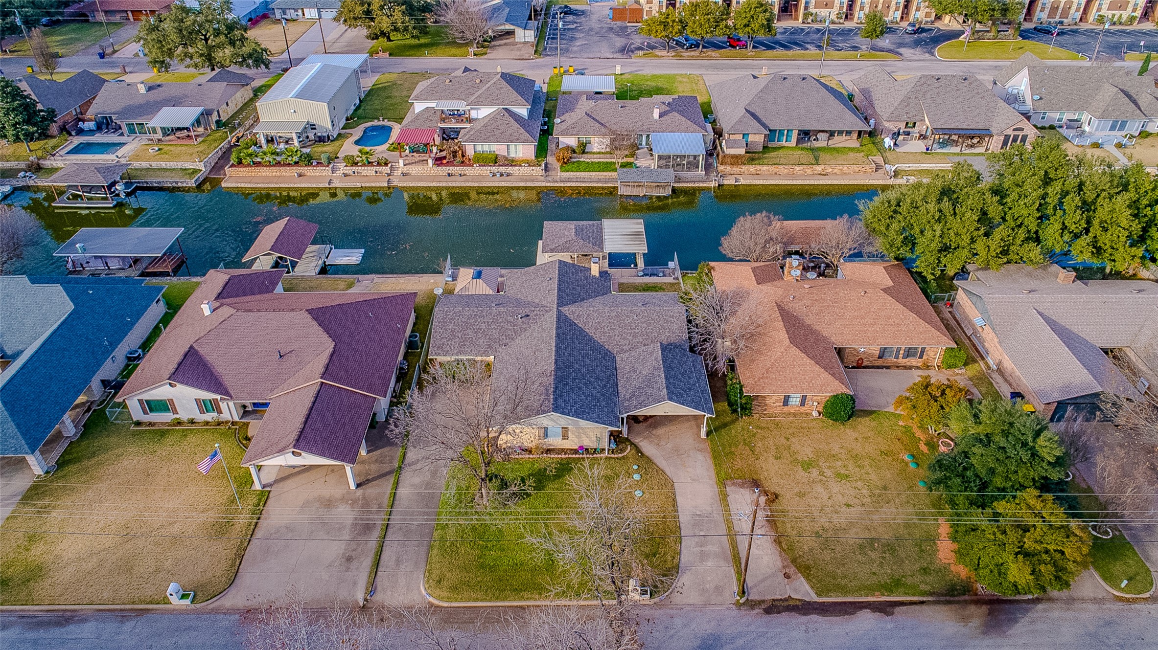 704 Tahiti Drive Granbury TX 76048