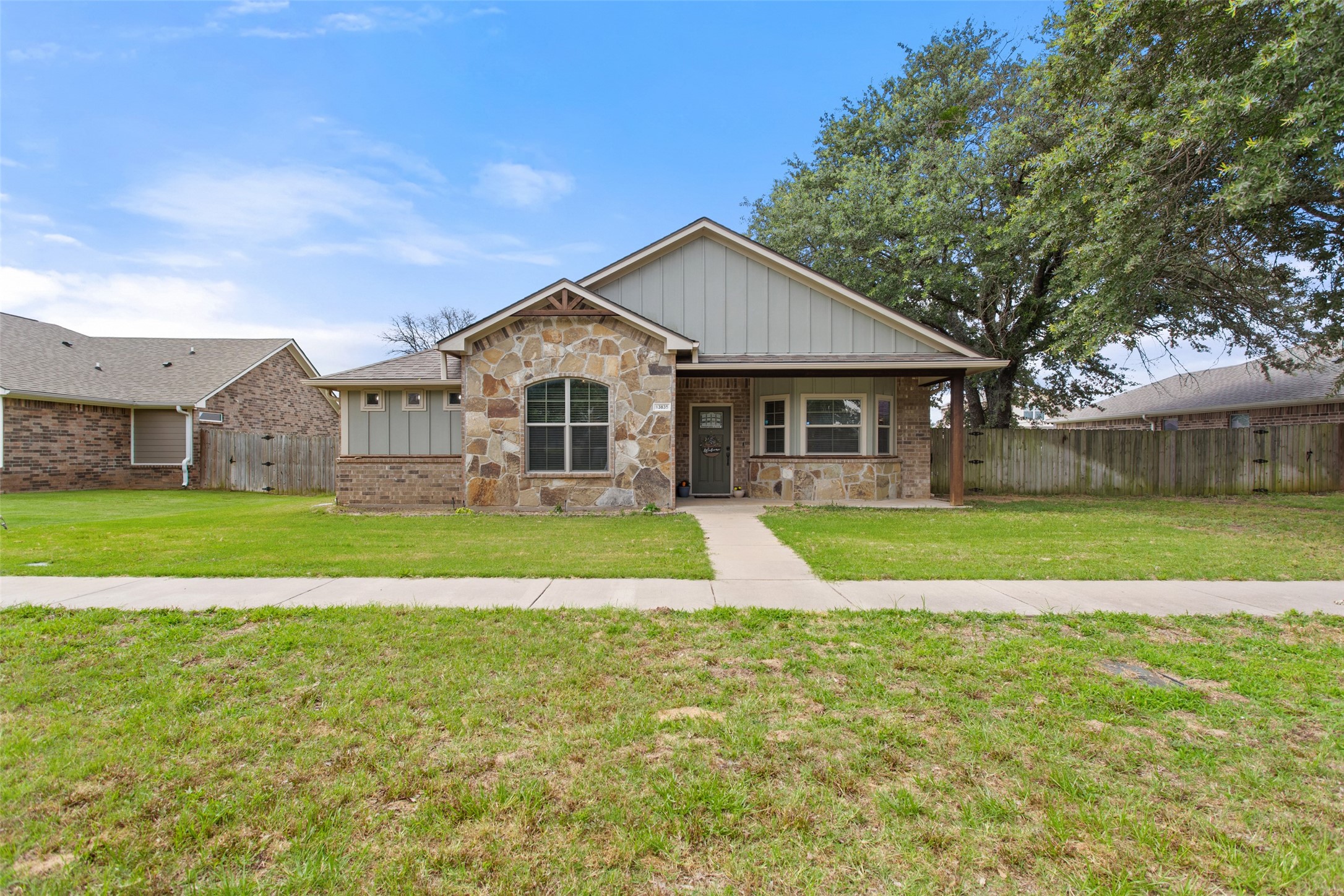 13835 County Road 4200 Lindale TX 75771