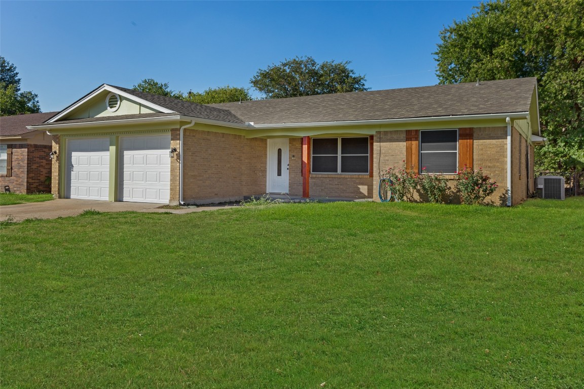1809 W Scott Street Sherman TX 75092