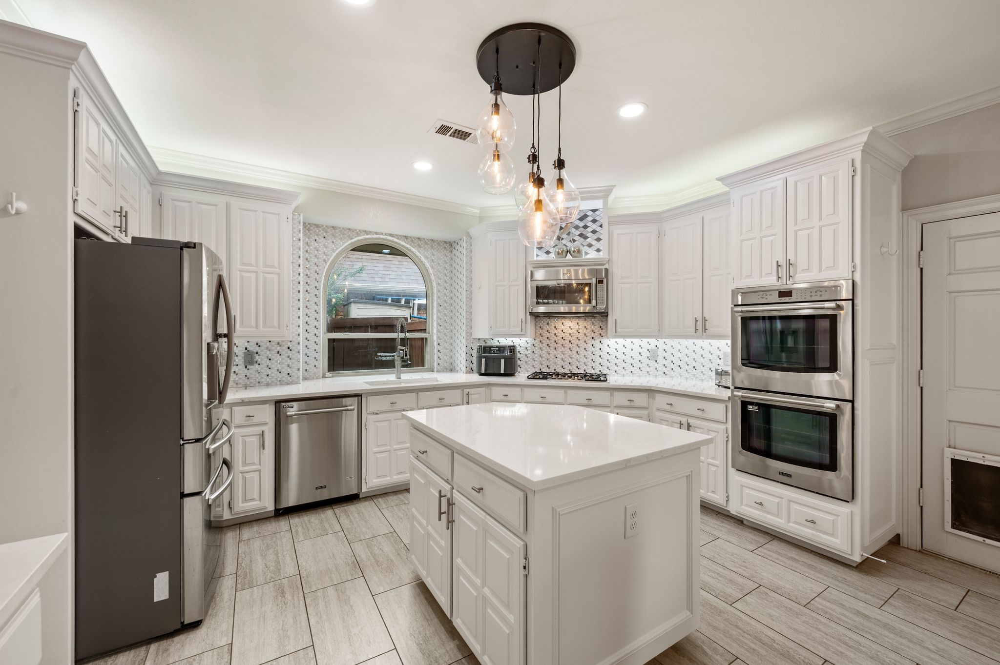 3036 Creekview Drive Grapevine TX 76051