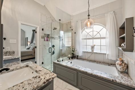 3036 Creekview Drive Grapevine TX 76051