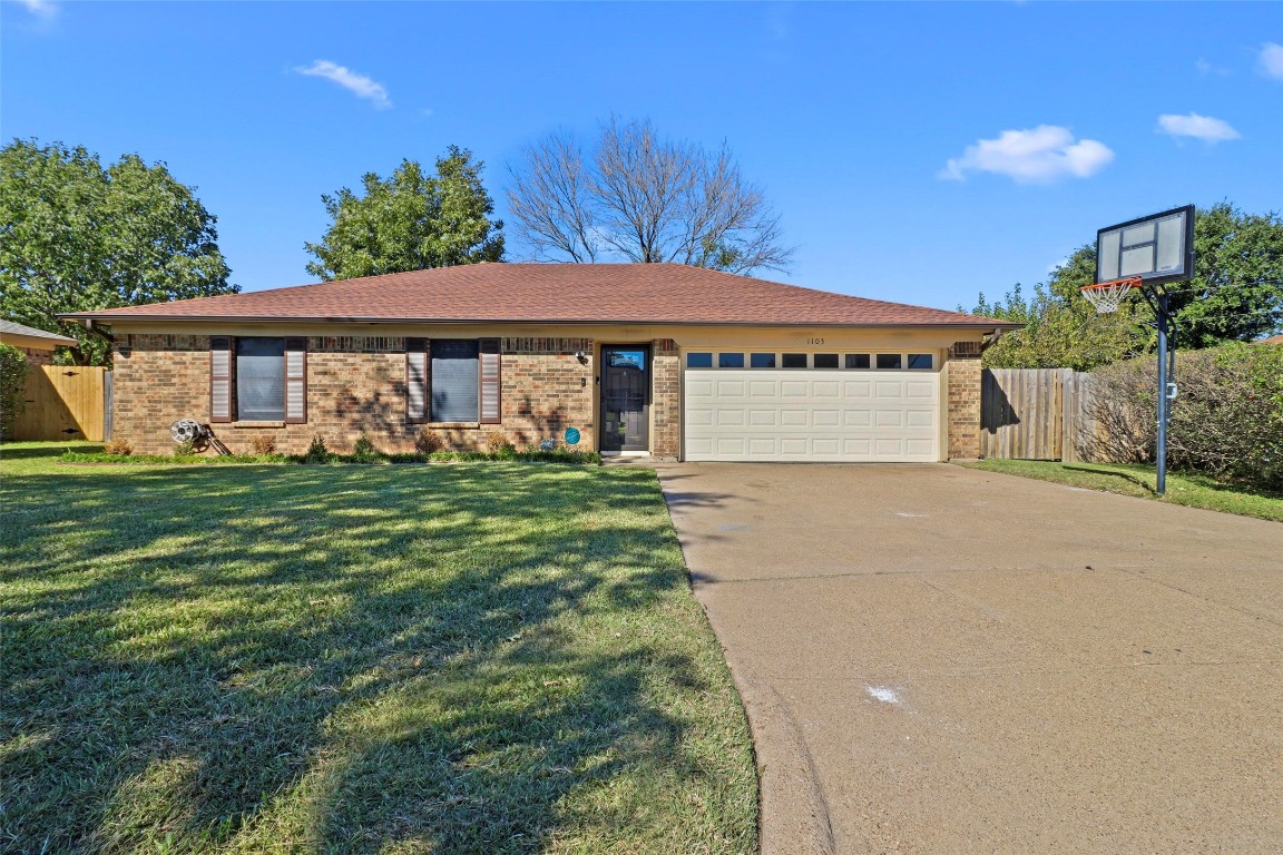 1103 Twin Cedar Court Arlington TX 76018