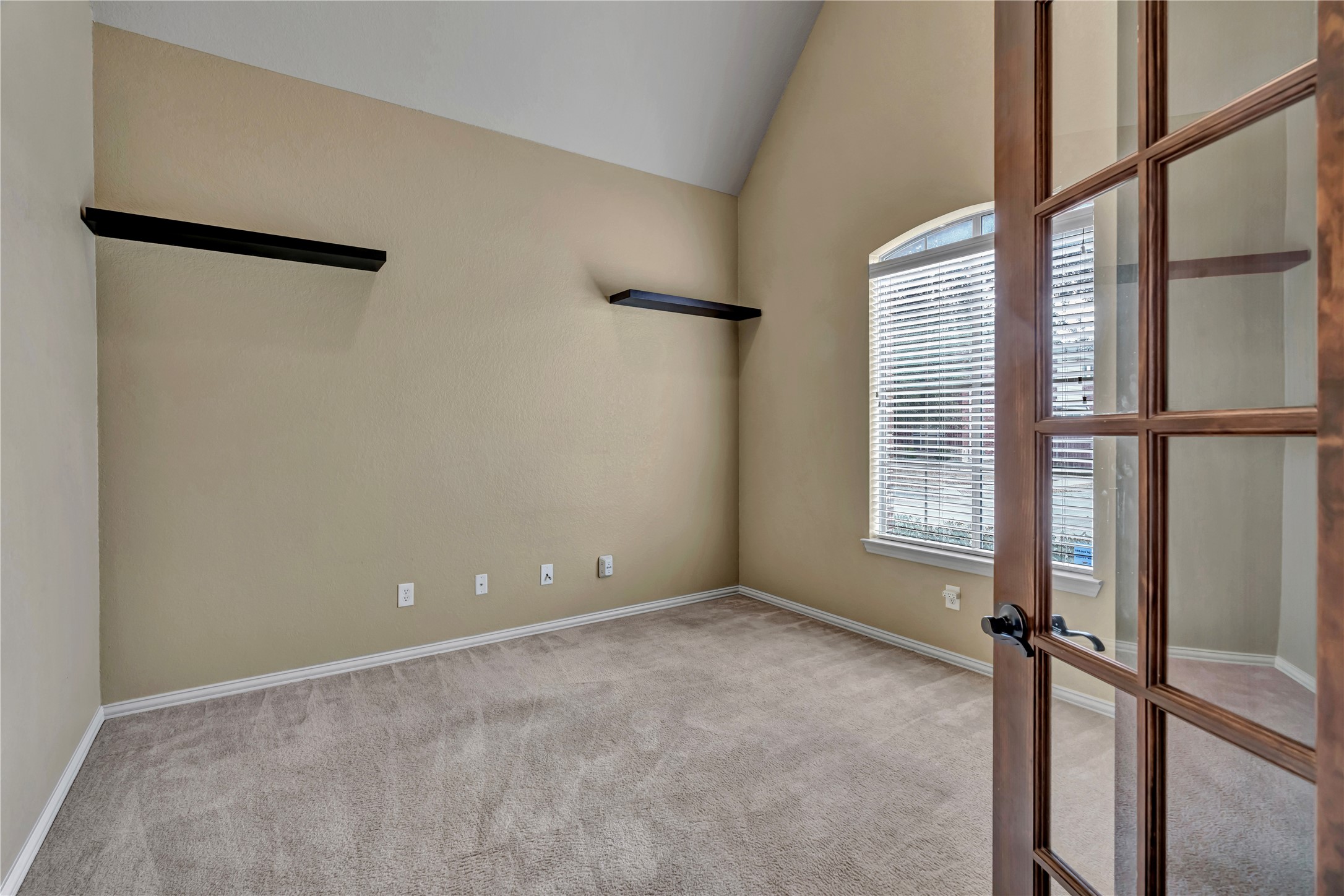 716 Crestridge Circle Euless TX 76040