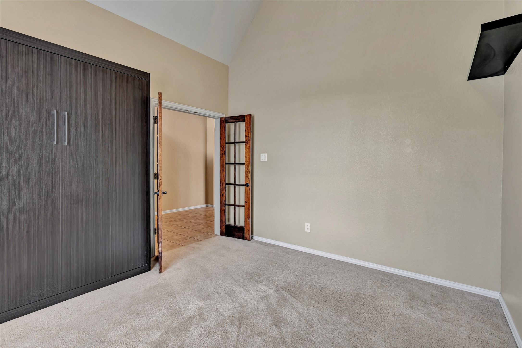 716 Crestridge Circle Euless TX 76040
