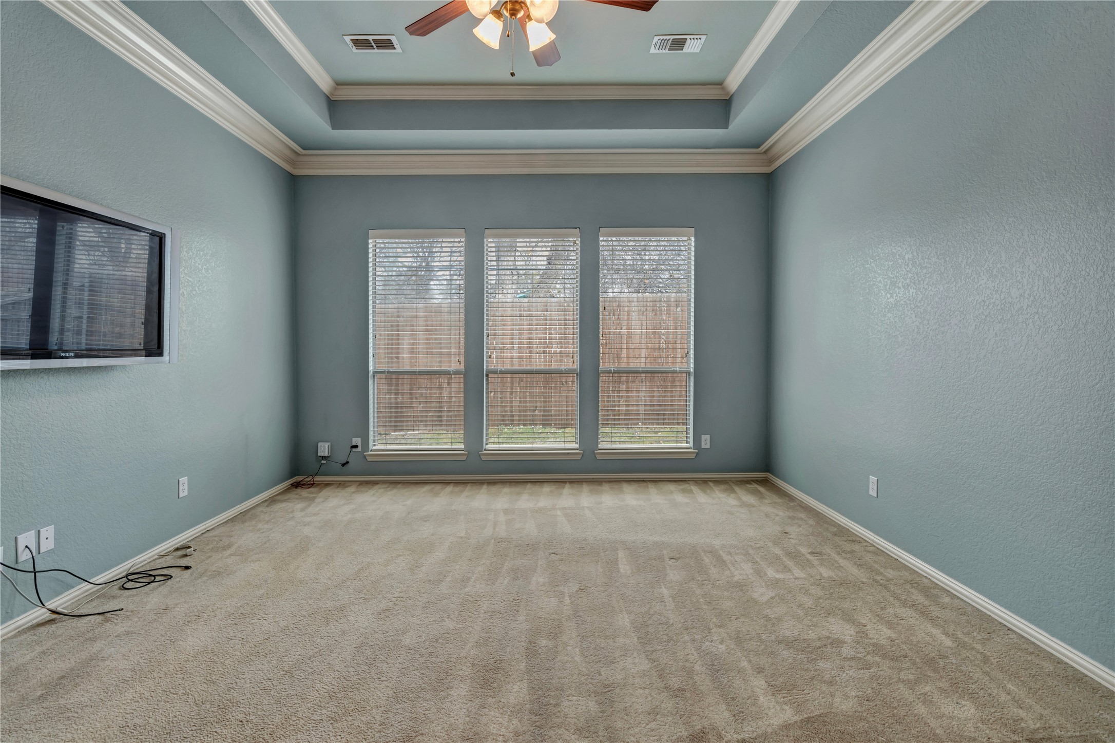 716 Crestridge Circle Euless TX 76040