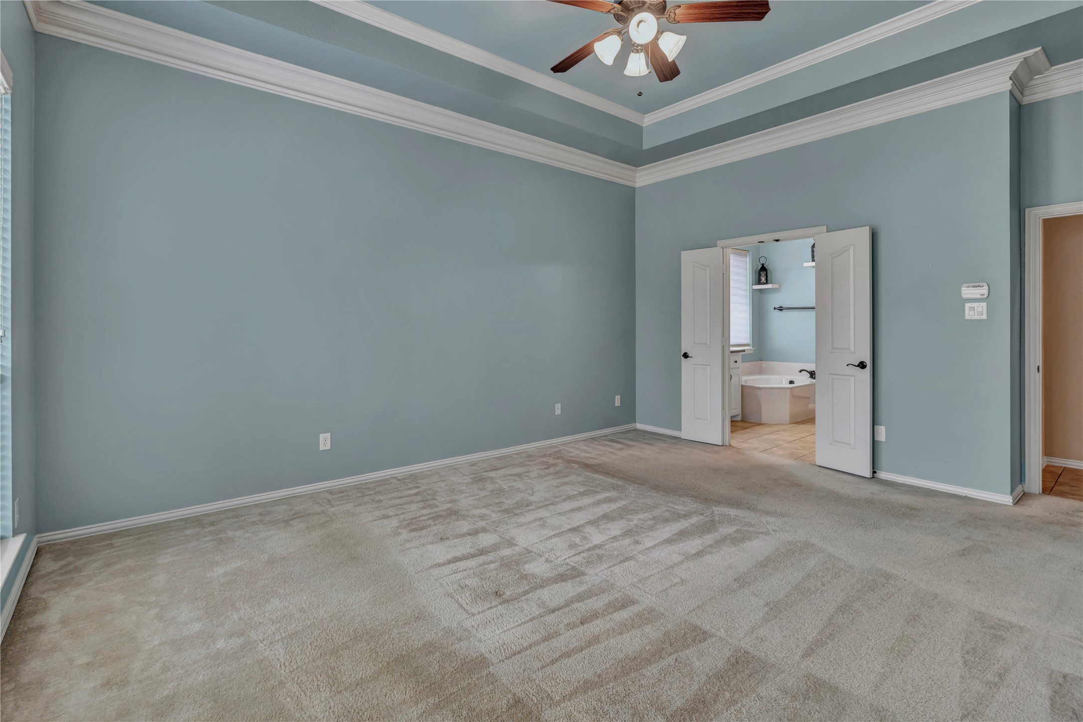 716 Crestridge Circle Euless TX 76040