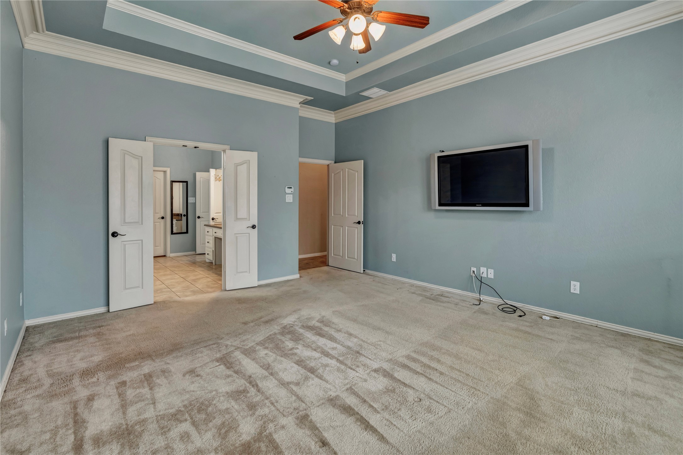 716 Crestridge Circle Euless TX 76040