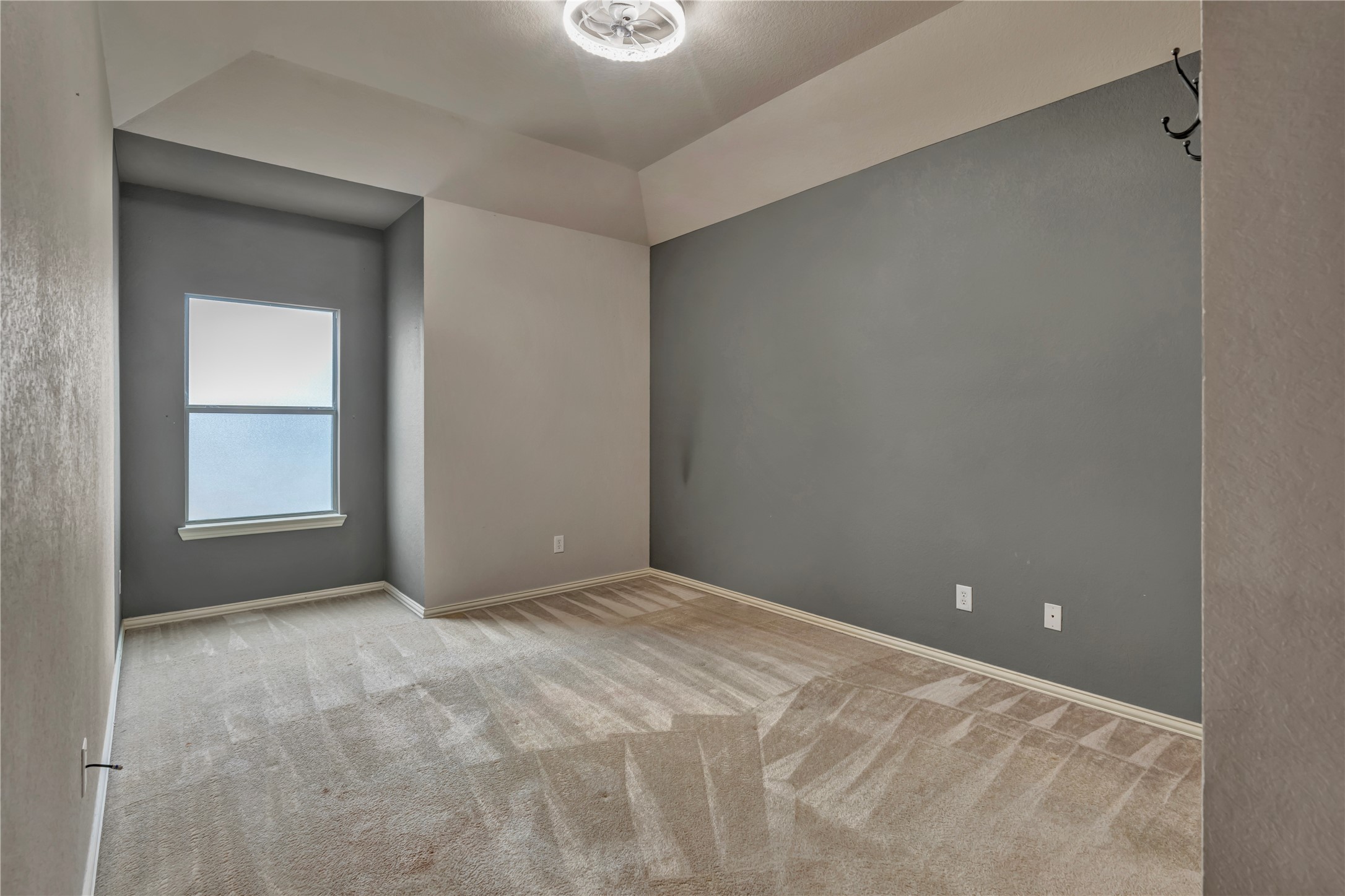 716 Crestridge Circle Euless TX 76040