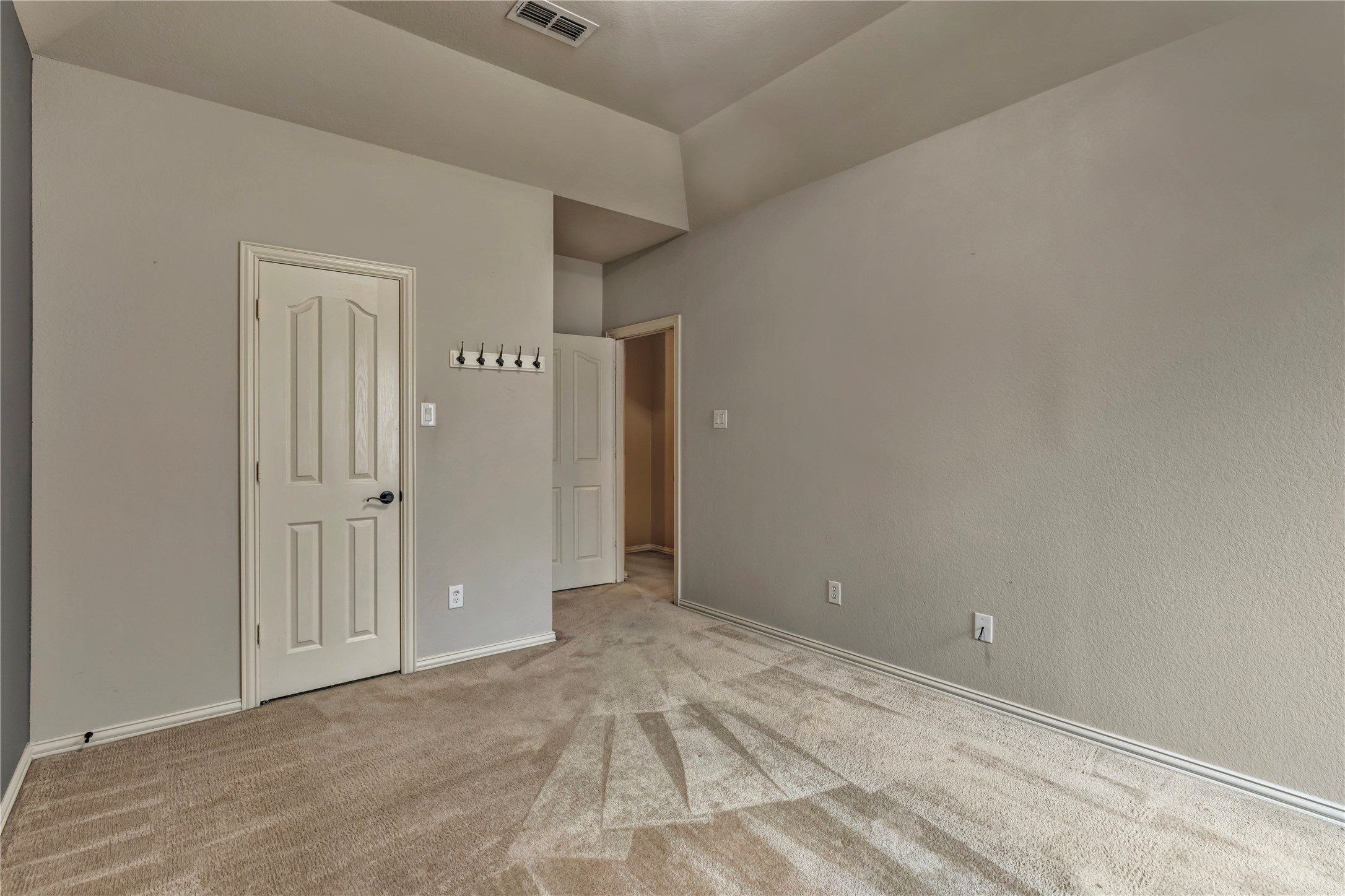 716 Crestridge Circle Euless TX 76040