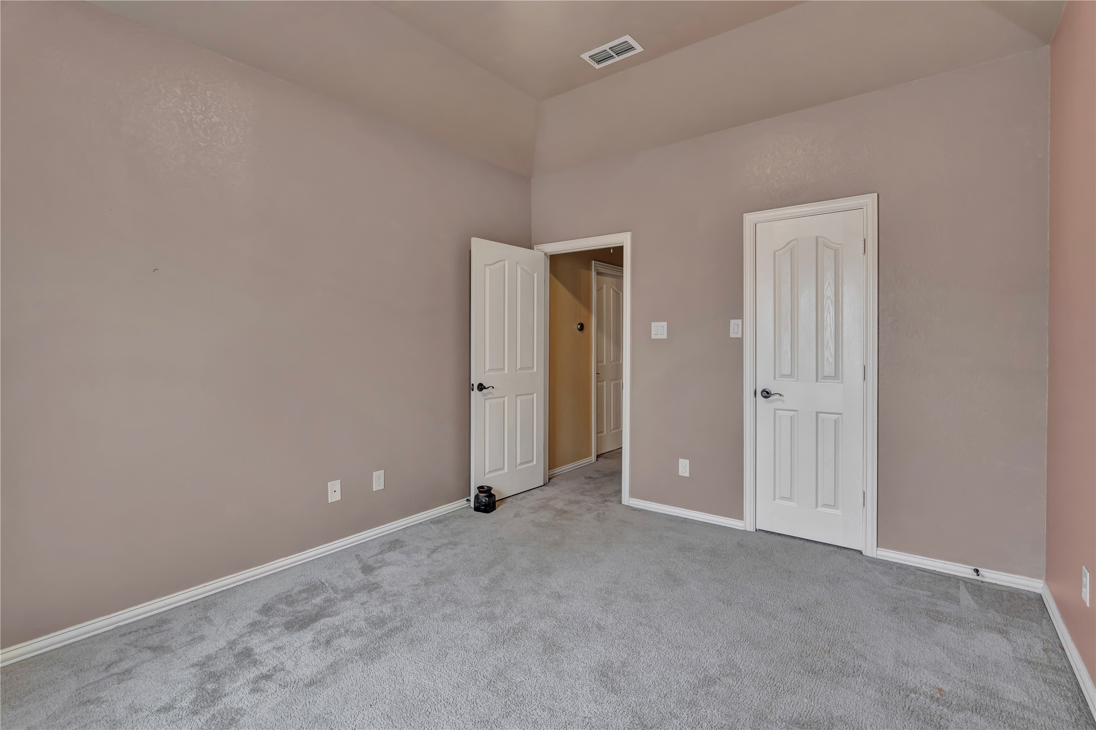 716 Crestridge Circle Euless TX 76040