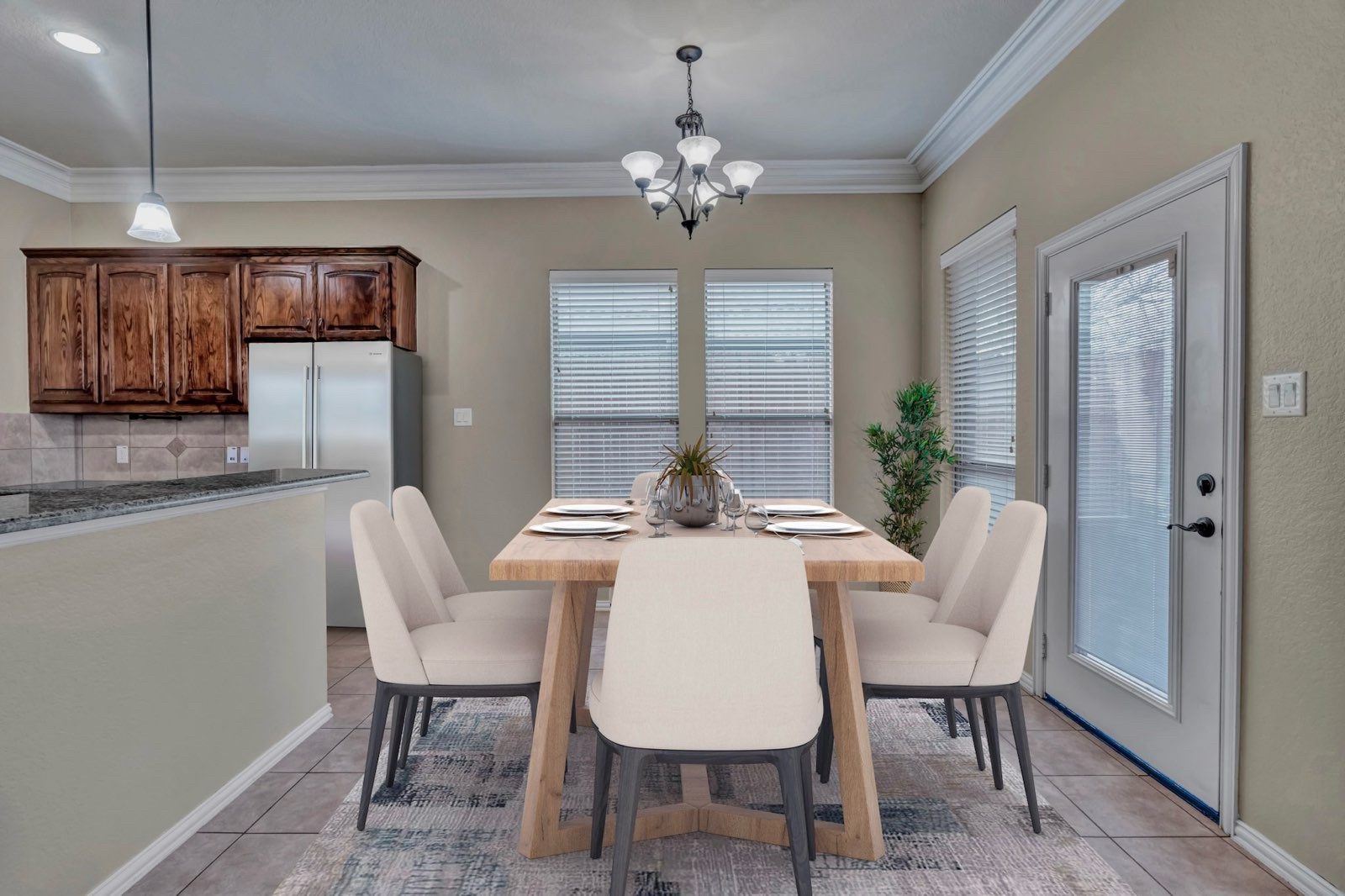 716 Crestridge Circle Euless TX 76040