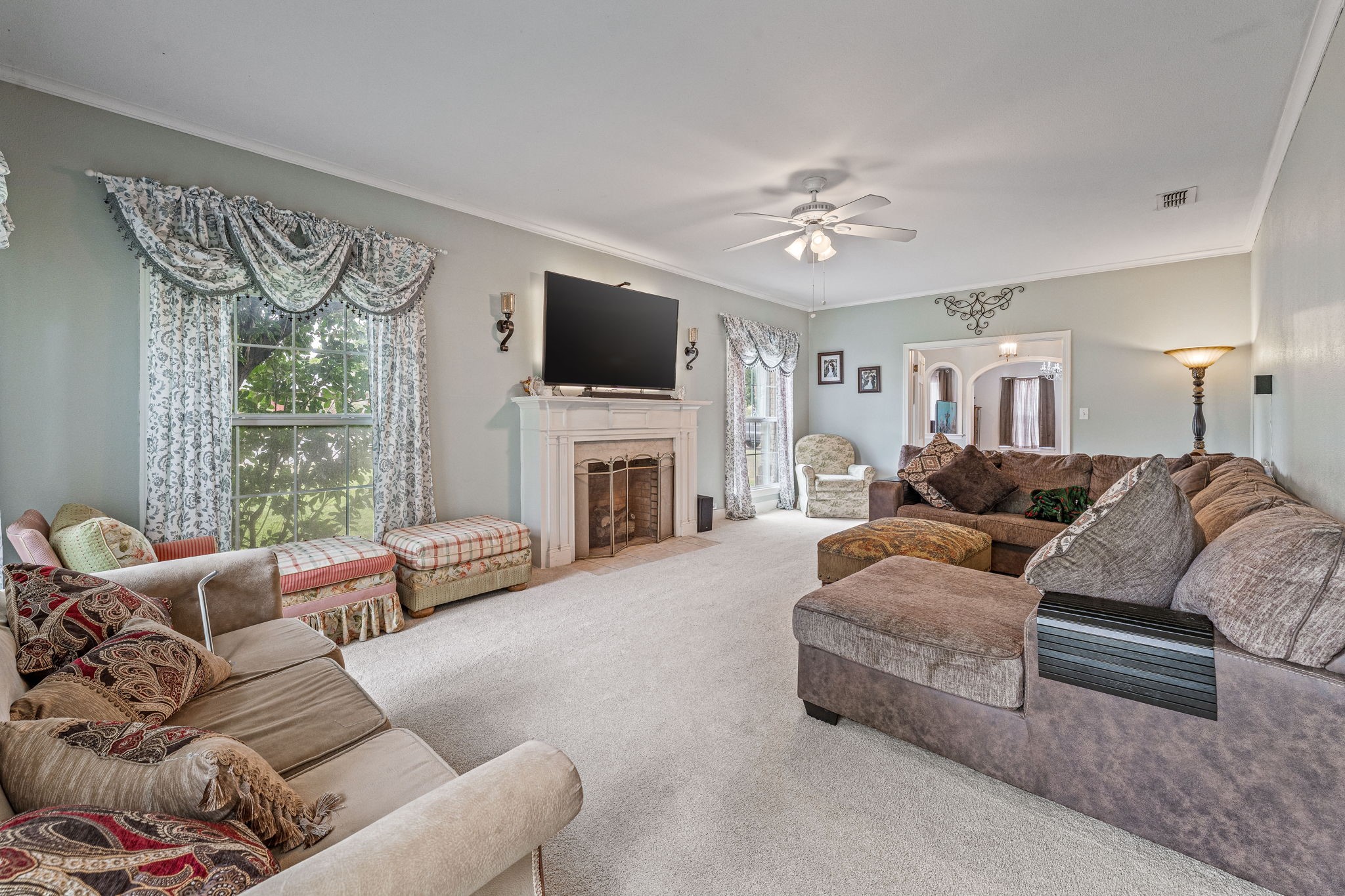 941 S Texas Street De Leon TX 76444
