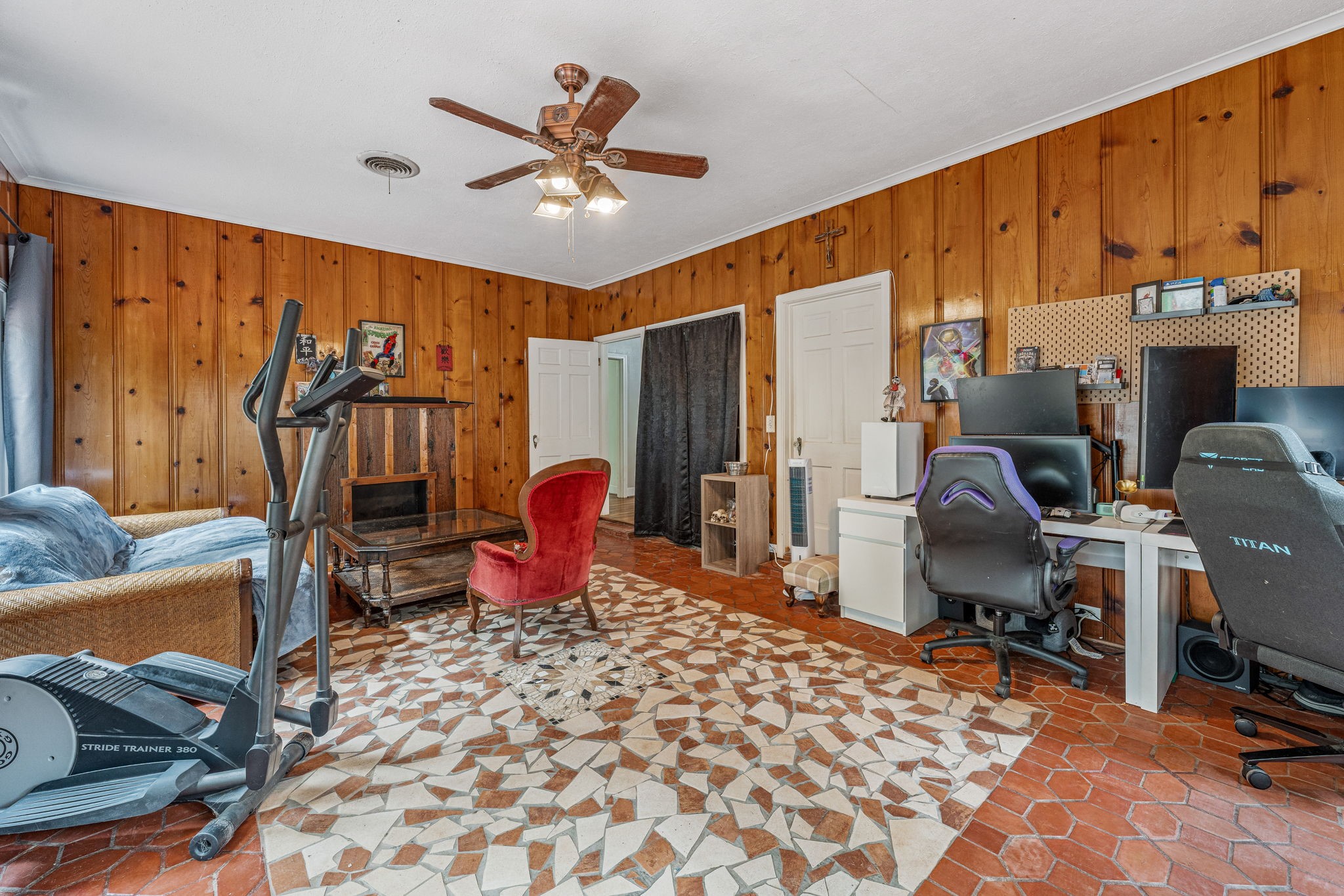941 S Texas Street De Leon TX 76444