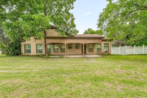 941 S Texas Street De Leon TX 76444