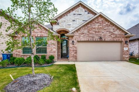 1010 Pitch Pine Street Hickory Creek TX 75065
