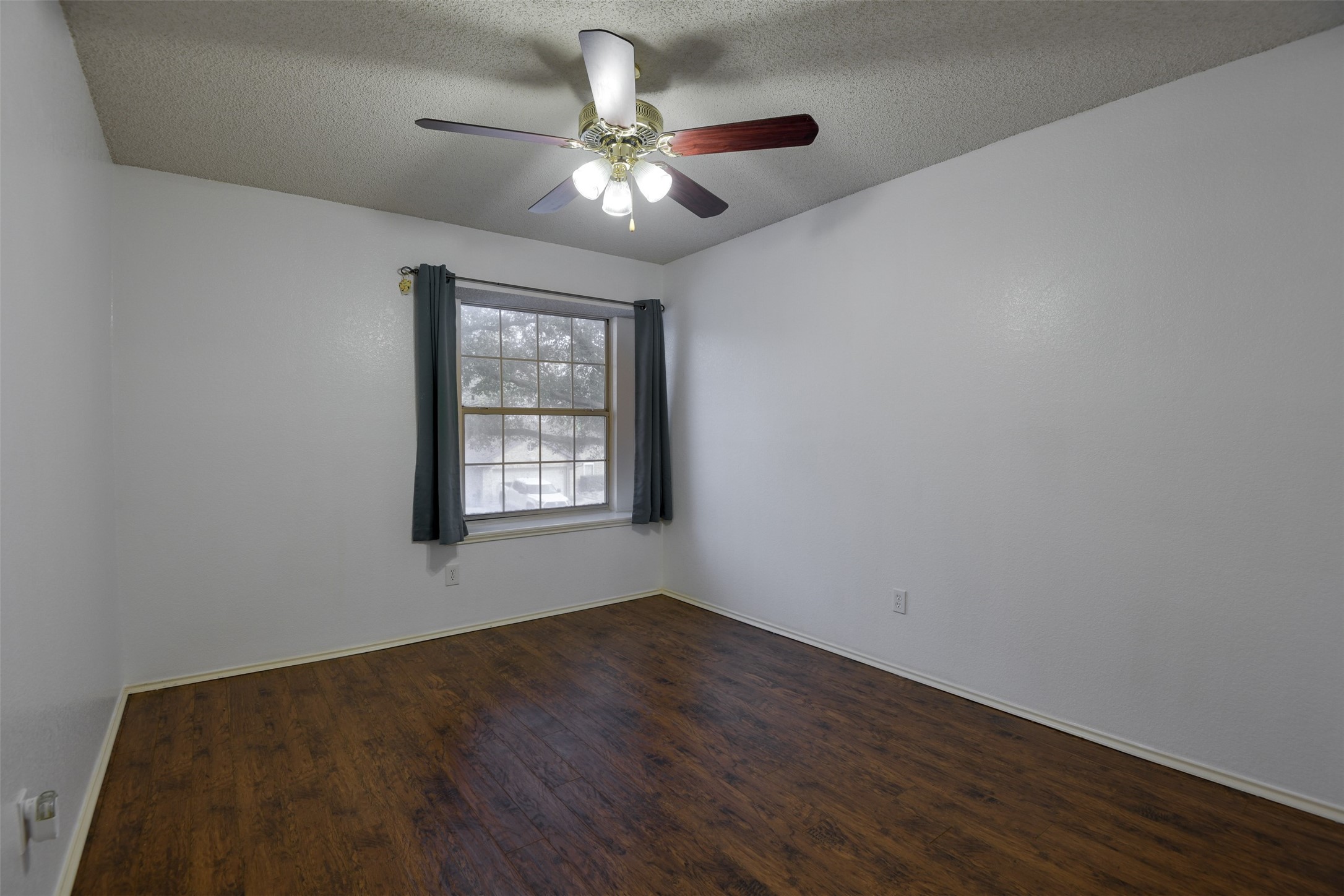 2813 White Oak Drive Grand Prairie TX 75052