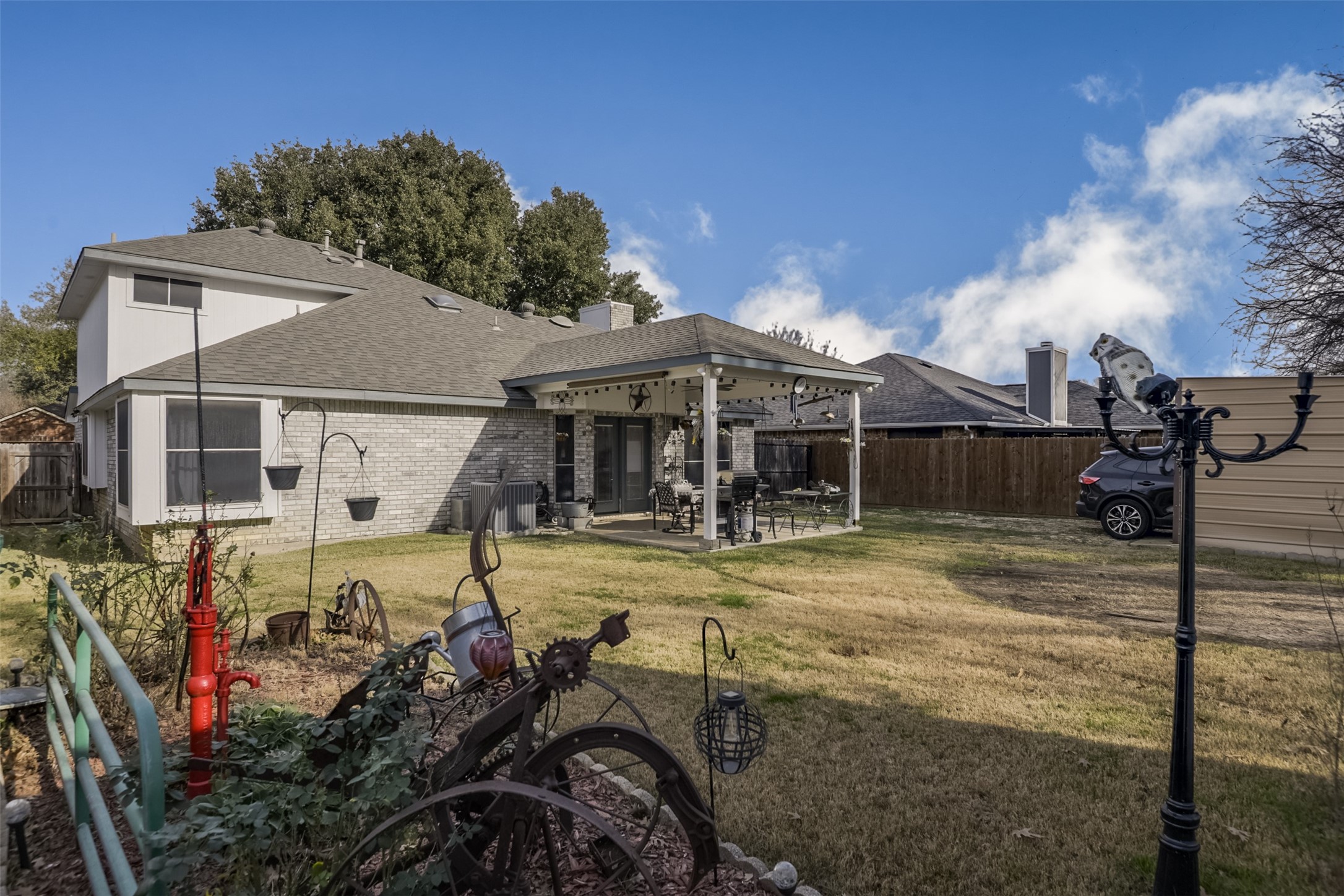 2813 White Oak Drive Grand Prairie TX 75052