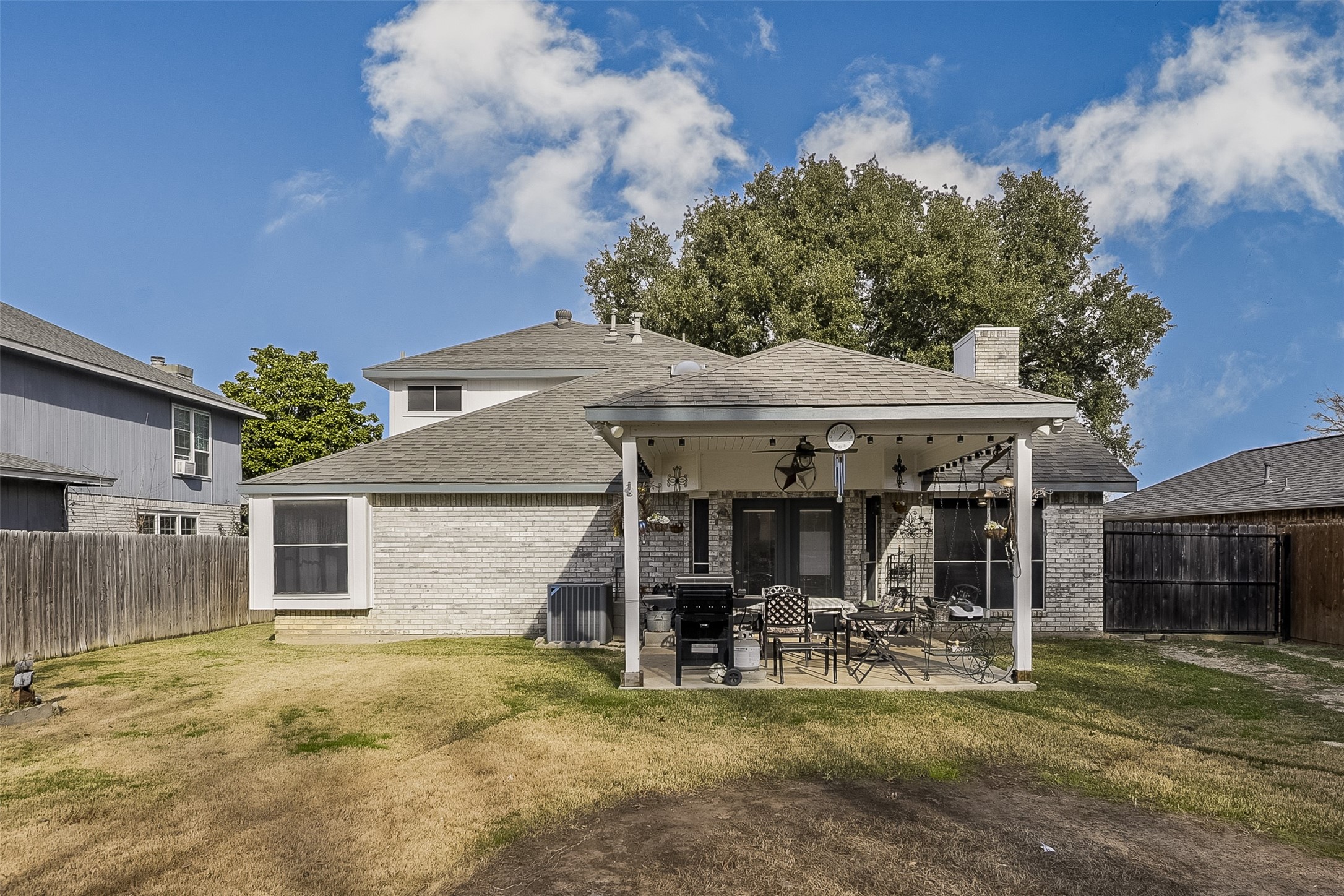 2813 White Oak Drive Grand Prairie TX 75052