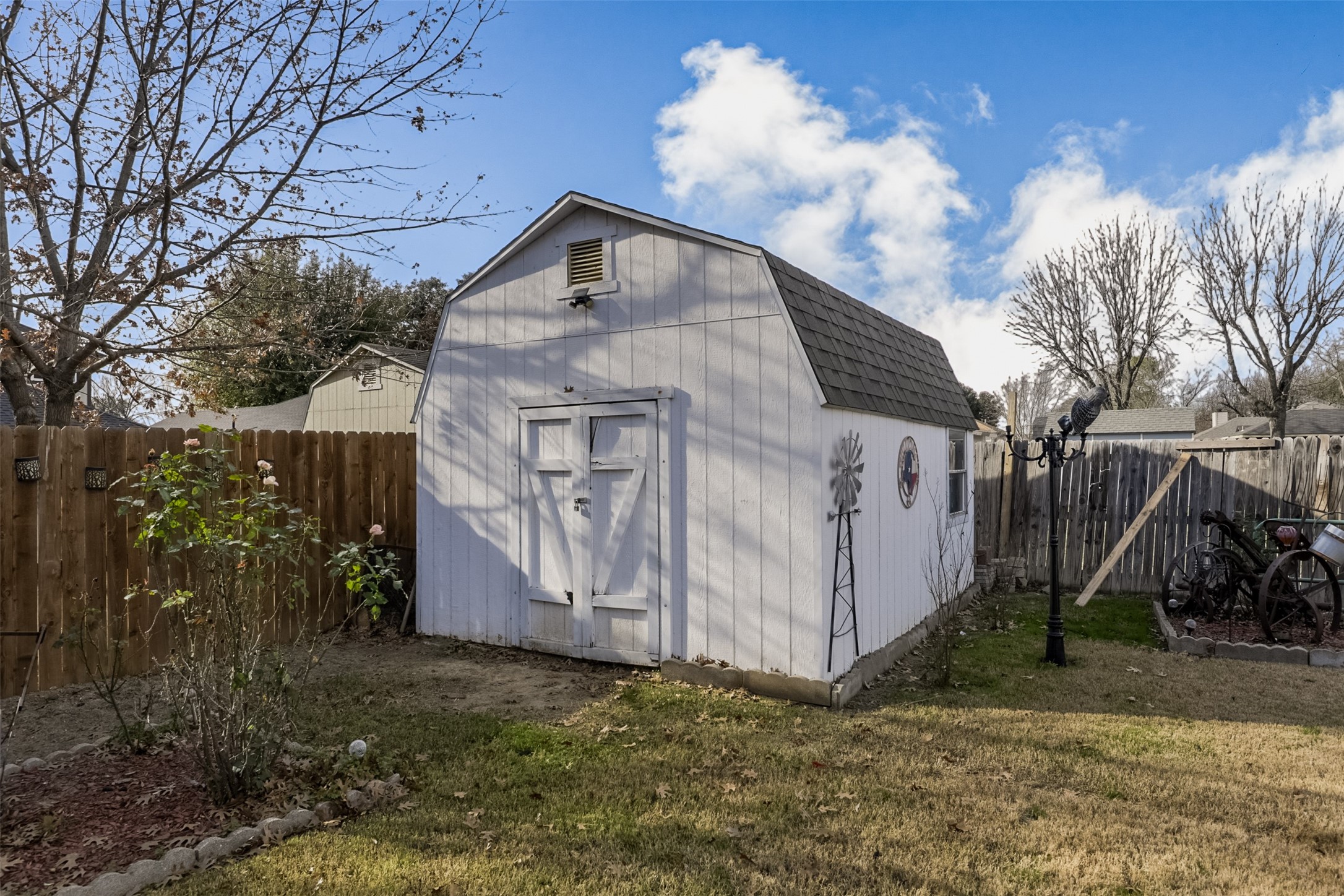 2813 White Oak Drive Grand Prairie TX 75052
