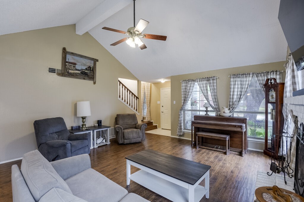 2813 White Oak Drive Grand Prairie TX 75052
